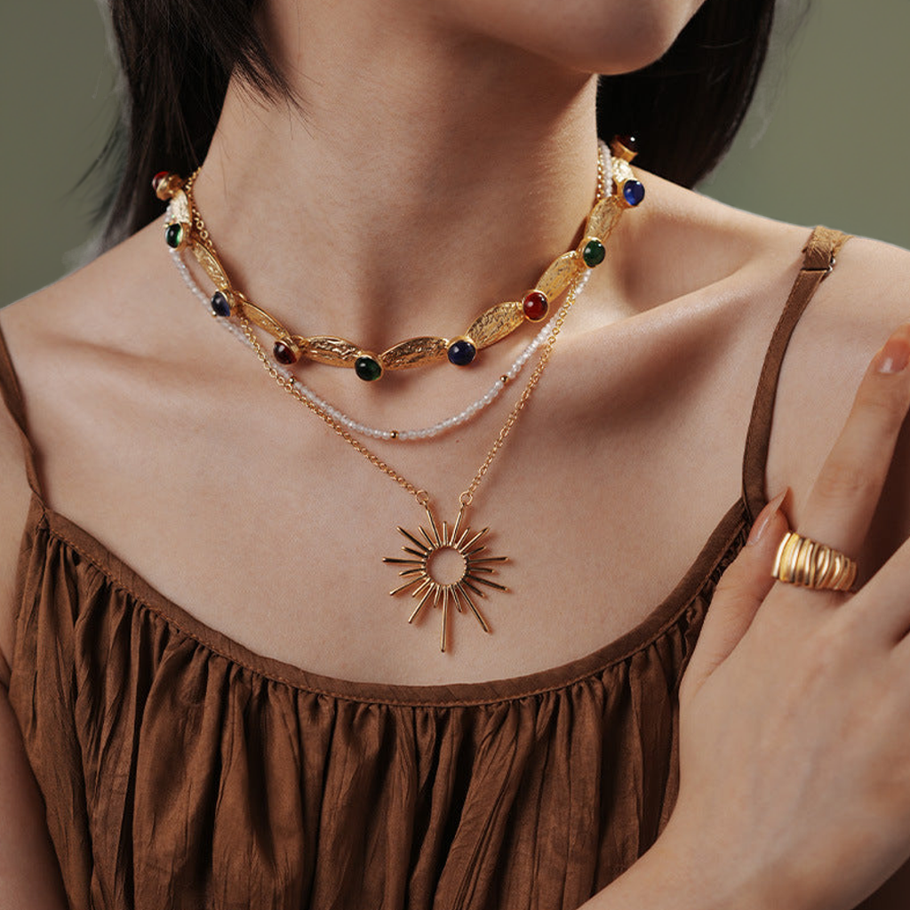 necklace  Vintage style exaggerated metal geometric pendant necklace