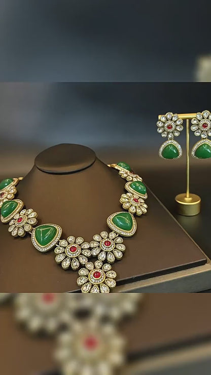 Gufu high-end necklace set, temperament, diamond studded necklace, earrings, earrings, emerald green